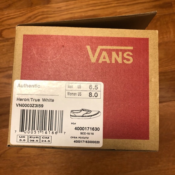 Vans - Picture 3 of 4